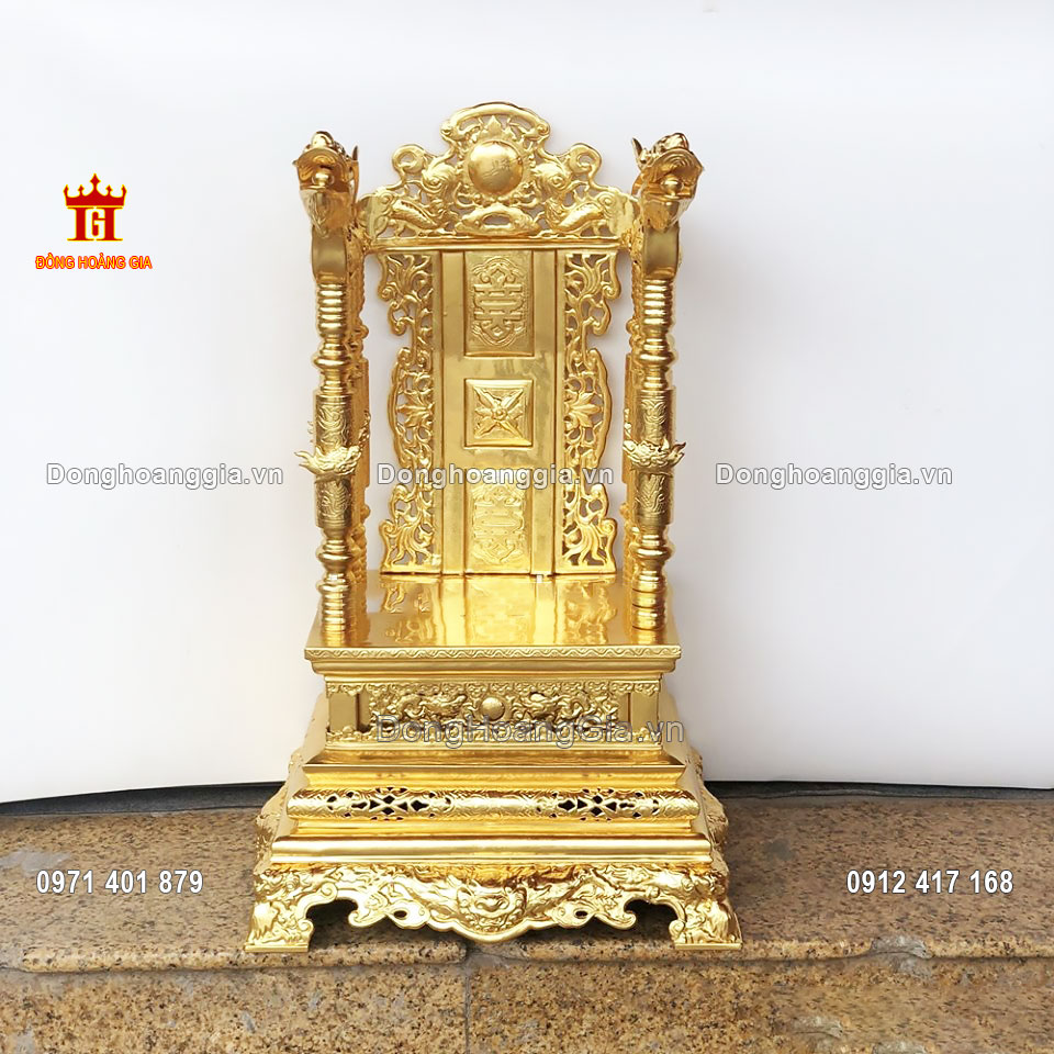 Ngai thờ là biểu tượng cho vị trí cao nhất trên bàn thờ cúng gia tiên